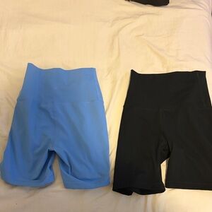 Yogalicious Women's Bike Shorts - Sky Blue and Black